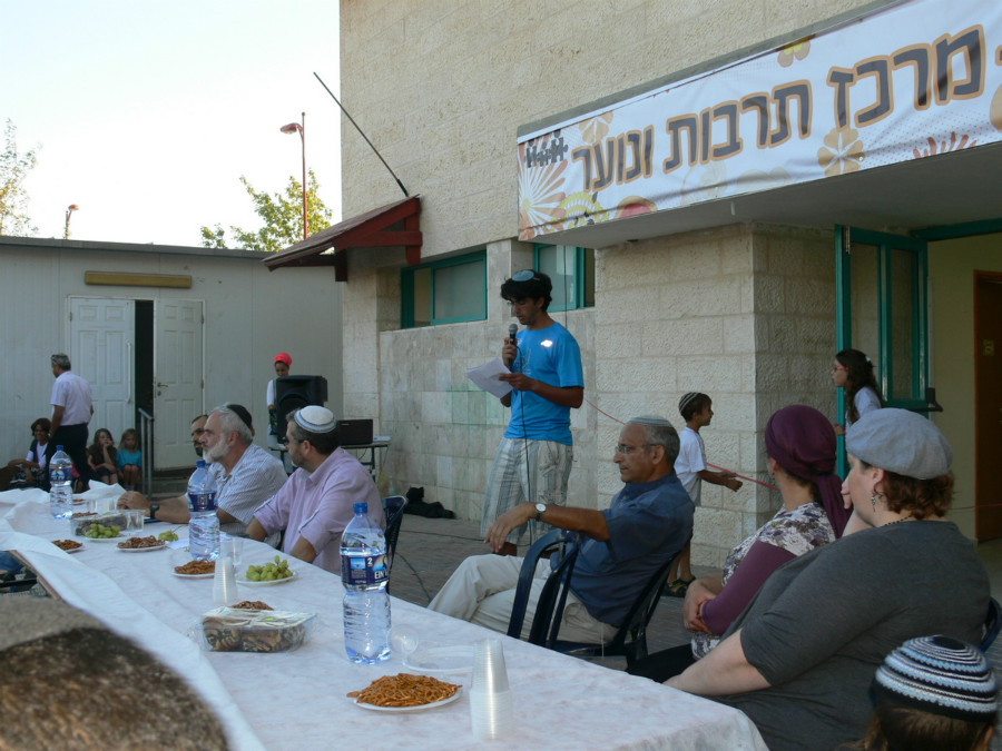 חנוכת המתנסית