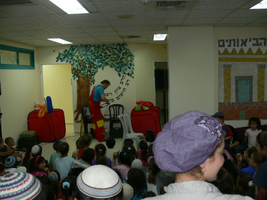 מופע בלונים חנוכת המתנסית